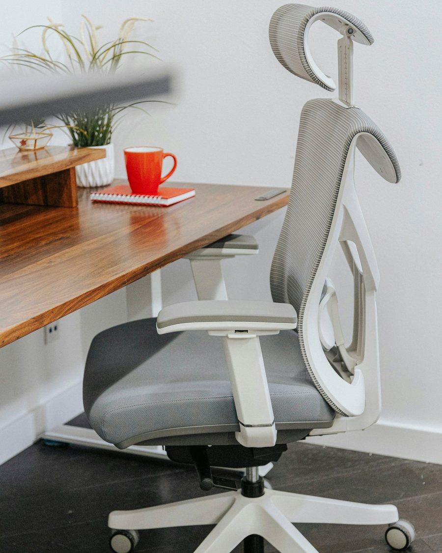 Cadeira Ergonômica Essencial